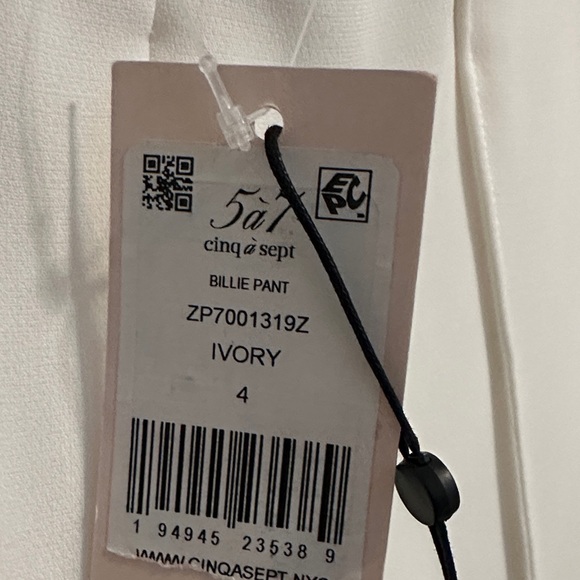 Cinq à Sept Billie White Flare Pants - Picture 2 of 9